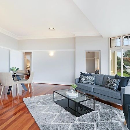 Huge Harbour View Apartment In Historic Home Sydney Esterno foto