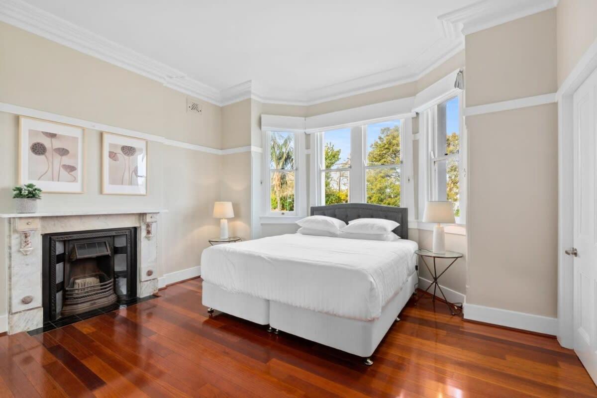 Huge Harbour View Apartment In Historic Home Sydney Esterno foto